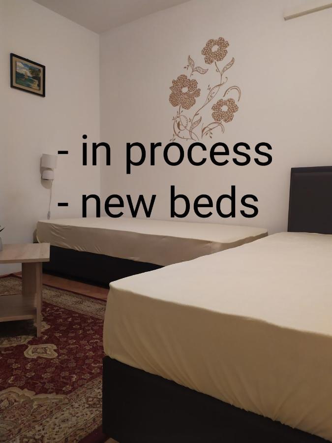 A Small Apartment For A Great Vacation "Ludi" Split Bagian luar foto