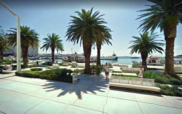 A Small Apartment For A Great Vacation "Ludi" Split Bagian luar foto