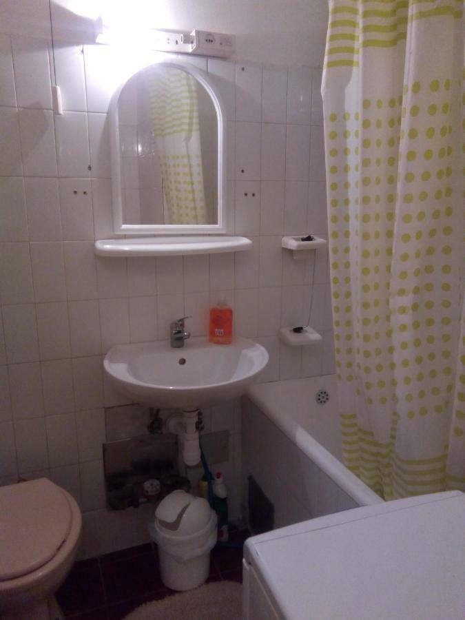 A Small Apartment For A Great Vacation "Ludi" Split Bagian luar foto