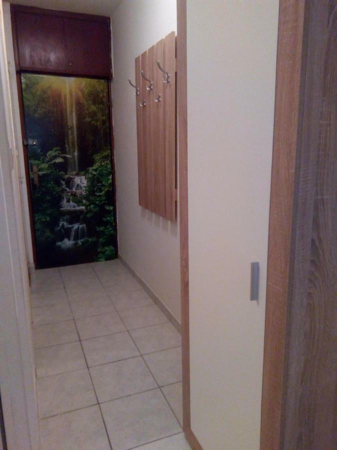 A Small Apartment For A Great Vacation "Ludi" Split Bagian luar foto