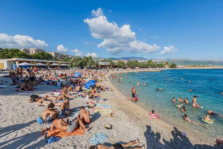 A Small Apartment For A Great Vacation "Ludi" Split Bagian luar foto